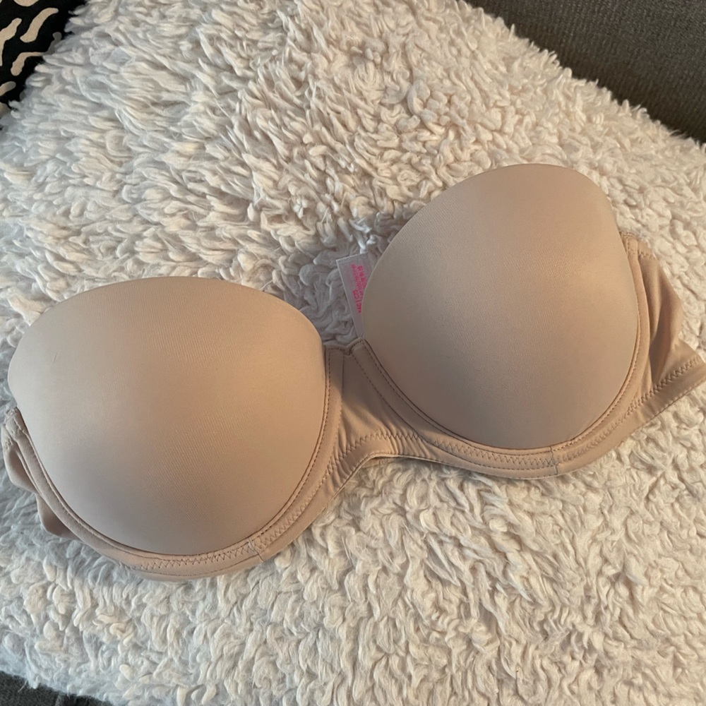 PINK Strapless Push-up Bra